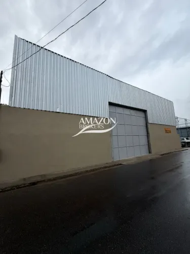 São Francisco - 600m2 - Galpão - Alugo