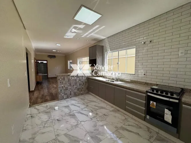 Casa nova com 02 quartos à venda no Diário Ville