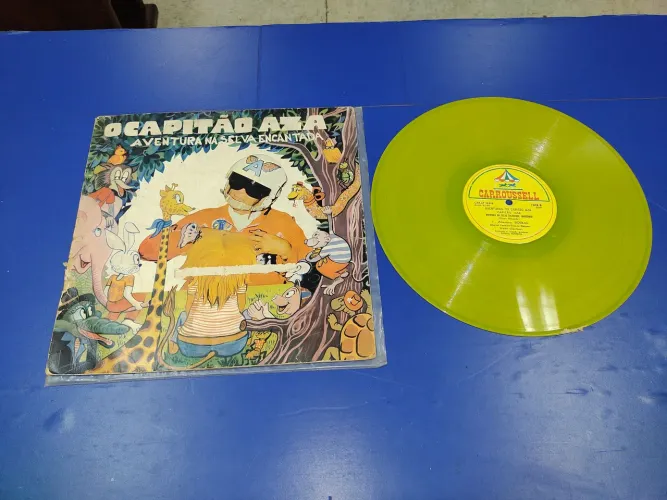 Capitão Aza Disco de Vinil Lp, antiguidade, mídia amarela, perfeito estado.