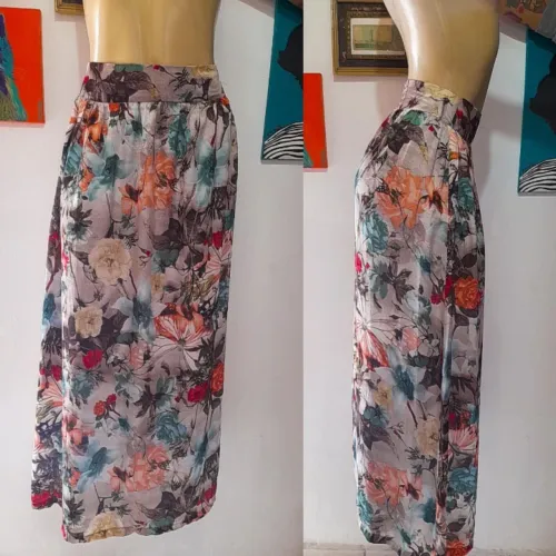 Saia Longa Floral - Elegância e Conforto