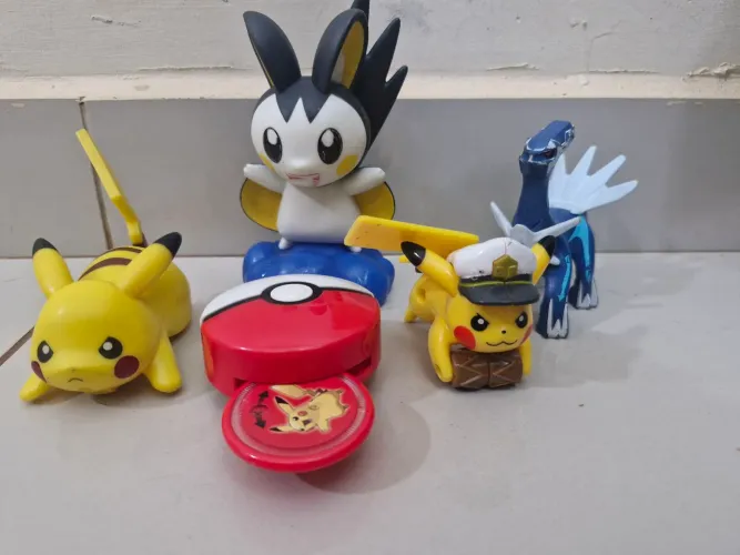 Action Figure- miniaturas Pokemon Go