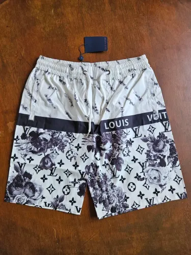Bermuda Louis Vuitton 