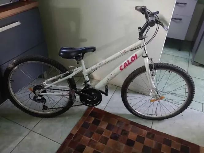Bicicleta TODA REVISADA! Infanto-juvenil Aro 24 Feminina Caloi Ceci (branco)