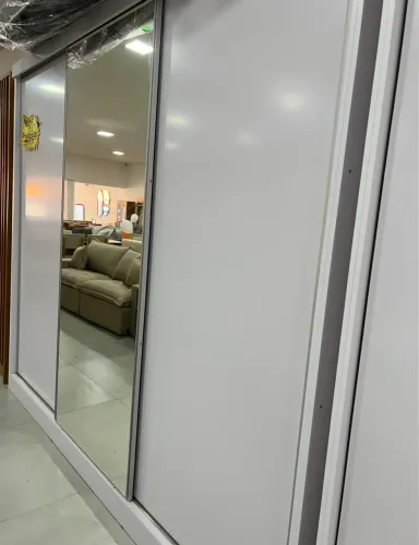 Guarda Roupa de 3.990,00 por 1.990,00 MOSTRUÁRIO 