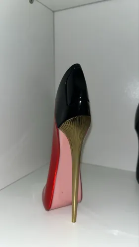 Perfume Very Good Girl Carolina Herreira (usado, frasco vazio)