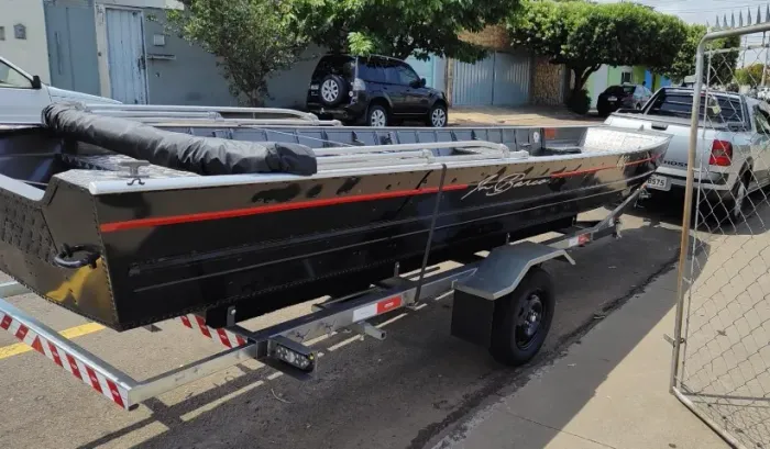 Canoa 6 Metro Motor de popa de 15 Yamaha e motor elétrico Autoboat