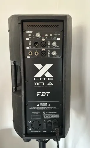 Caixa ativa profissional FBT x-lite 1200w