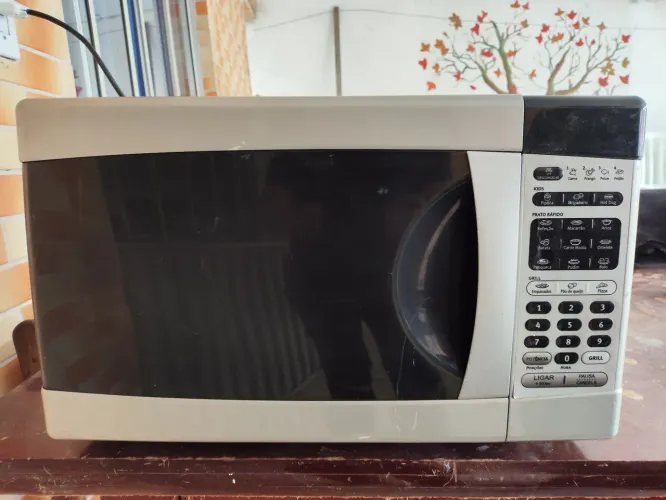 Microondas Electrolux,28 lts,110 volts, entrego e dou garantia