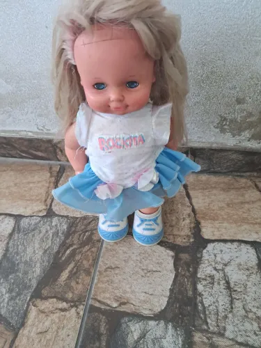 BONECA ROQUITA ESTRELA ROUPAS E SAPATOS ORIGINAIS NAO FUNCIONA