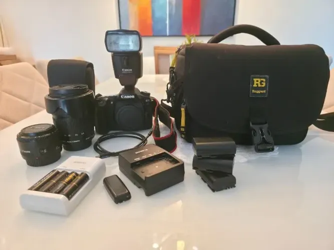 OPORTUNIDADE: Canon 80D Kit Fotográfico completo