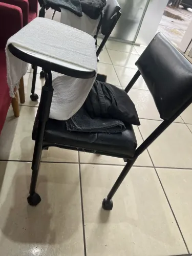 Vaga para manicure com experiência