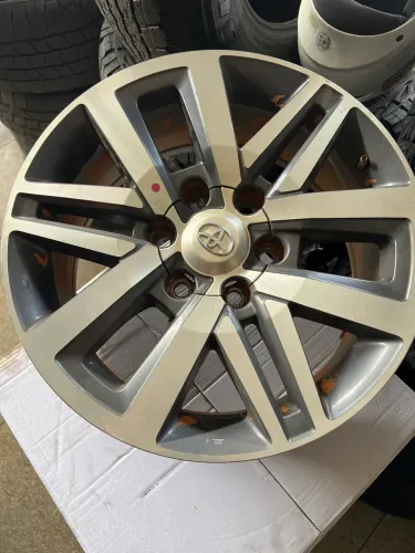 Roda rodas Hilux aro 18 usadas originais