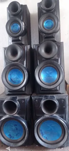Auto falantes Metal Bass.