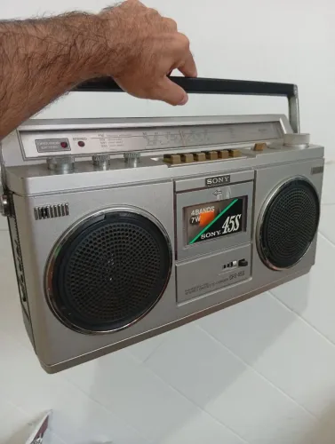 Rádio Boombox Sony Cfs-45s Vintage 4 Bandas Prata