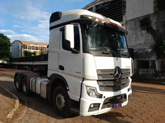 Mercedes-Benz Actros Actros 2651 MP5 LS 6x4 2p (diesel)(E5) 2022/2022 Vamos Seminovos Goia