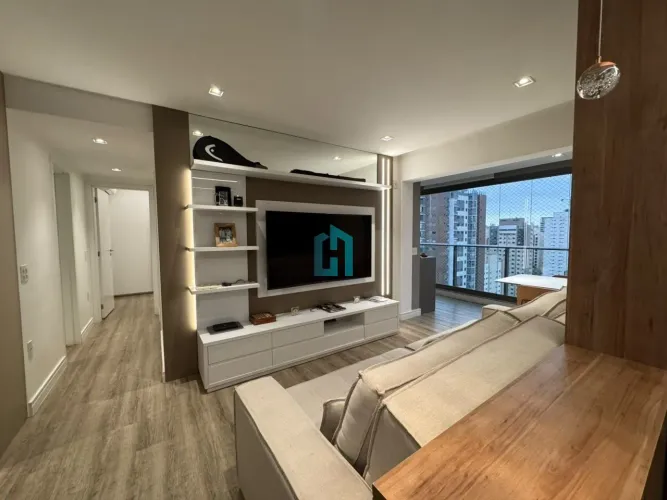 Lindo apartamento reformado e mobiliado para locação em Moema, com 2 dormitórios, 1 vaga e