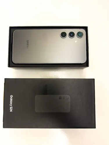 Vendo Samsung Galaxy S24 256GB - Preto (Com Galaxy AI)