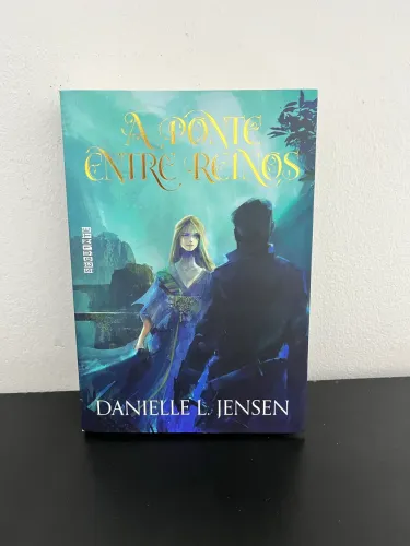 Livro Fantasia - A Ponte entre Reinos