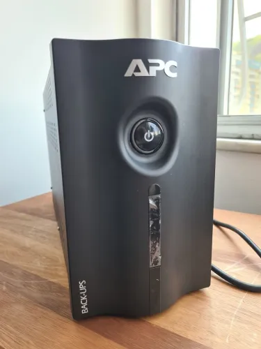No-break APC BACK-UPS 1200