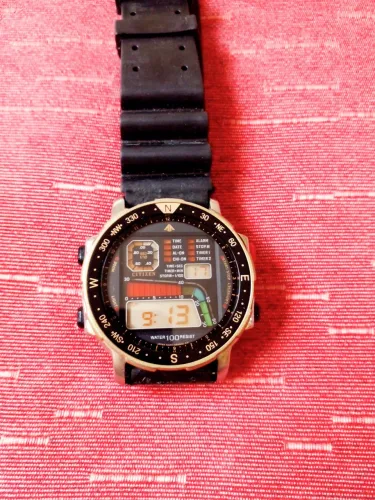 Relogio Citizen D060 bem conservado..funciona certinho