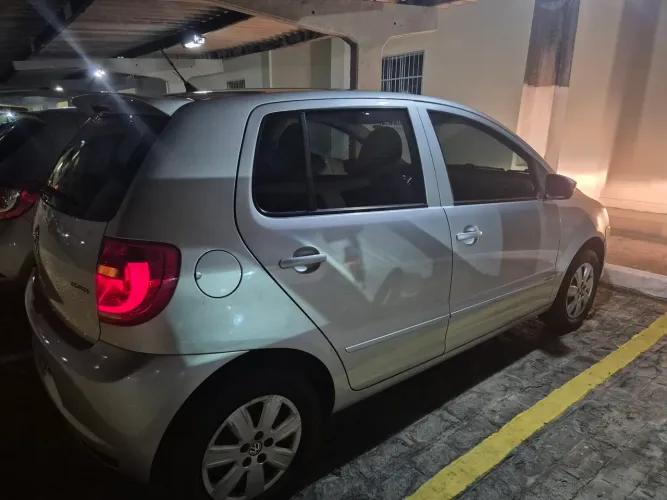 Volkswagen Fox Bluemotion 1.6 MI Total Flex 3P. 2013