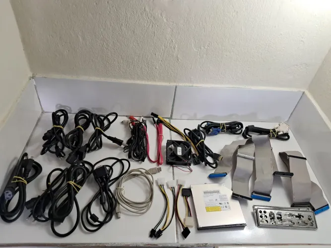 Kit com vários itens para PC e Notebook