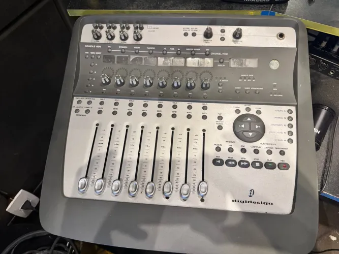 MESA DIGITAL DIGI 002 CONSOLE