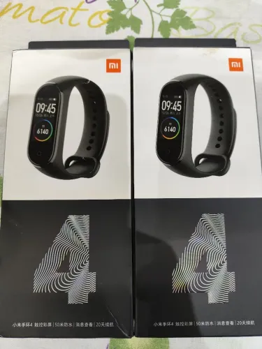 DUAS Mi Band 4 (leia o anúncio)