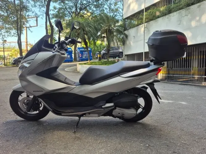 Honda PCX 150 - 2018 - 37.000 km - Revisada - Pneus novos