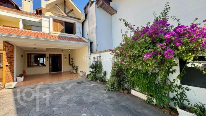 Casa à venda Rua Engenheiro Coelho Parreira, Ipanema - Porto Alegre
