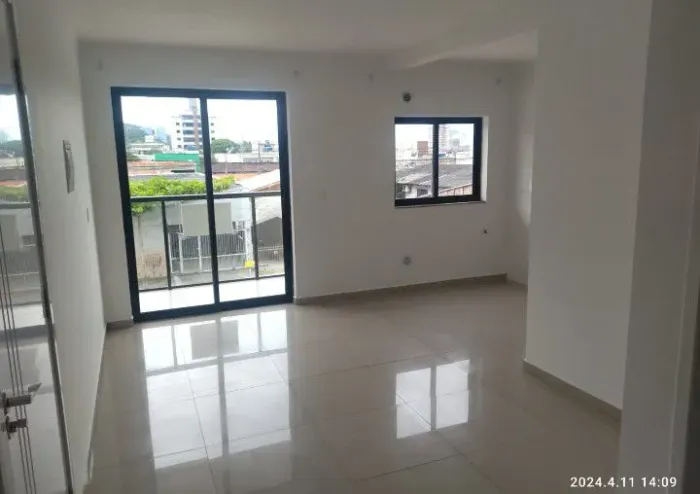 Apartamento 1 suíte + 1 quarto, 1 vaga, divisa com Balneário Camboriú!
