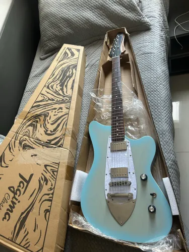 Guitarra Tagima Cosmos Oasis Tcblb