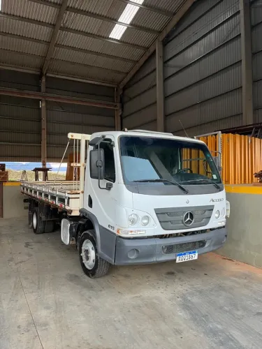 Mercedes Accelo 815 CE