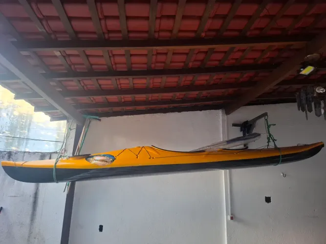 Caiaque em fibra marca oceânica