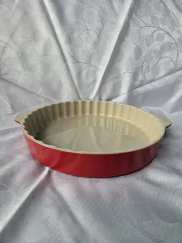 Travessa/prato de torta/assadeira de cerâmica Staub redonda 30cm vermelha original