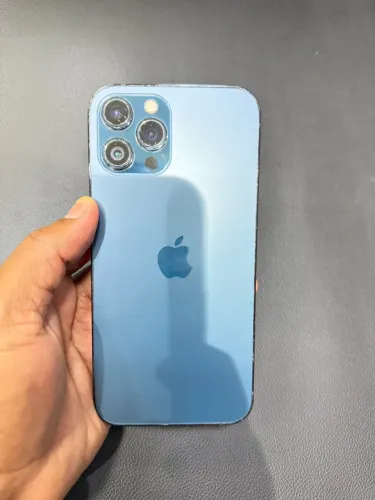 12 pro max em ótimo estado pegado todos os chip 