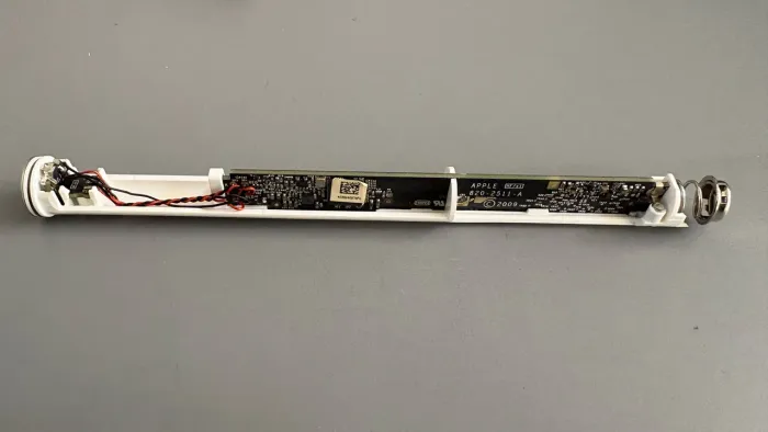 Placa lógica com o botão liga/desliga (power) do Teclado Apple Sem Fio