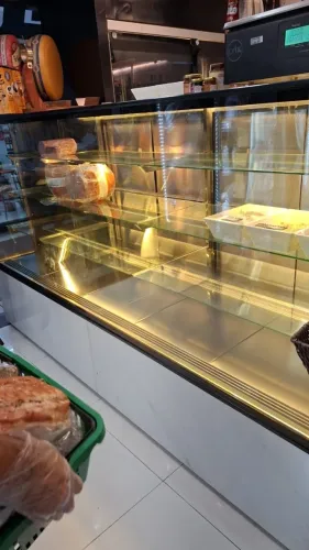 Vitrine refrigerada sob medida para expor alimentos (d)