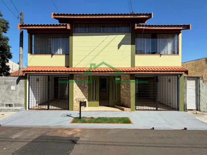 Casas - JARDIM MONUMENTO