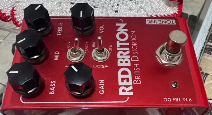 Pedal Red Briton
