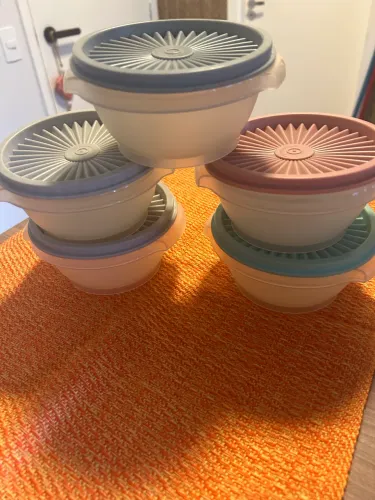 Potes Tupperware