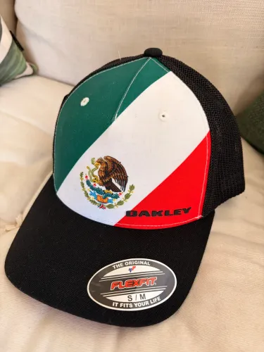 Boné Oakley Indy Passport México S/M