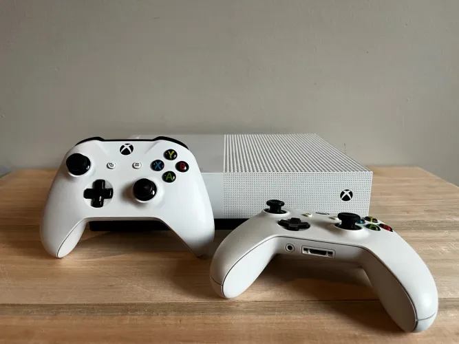 Xbox One S 1Tb