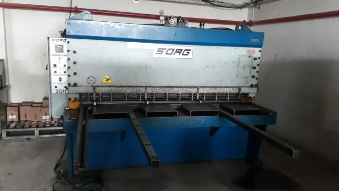 guilhotina sorg 3mtsx1/4 hidráulica cn