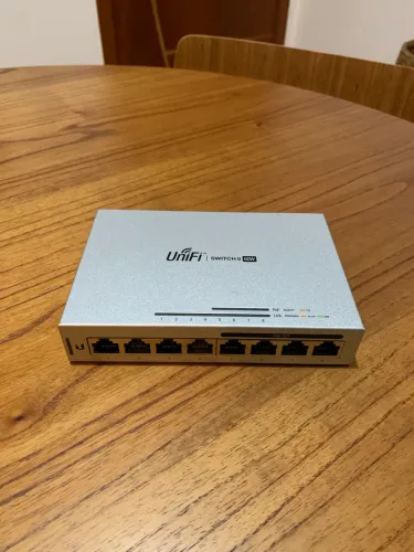 Switch Unifi US-8-60W