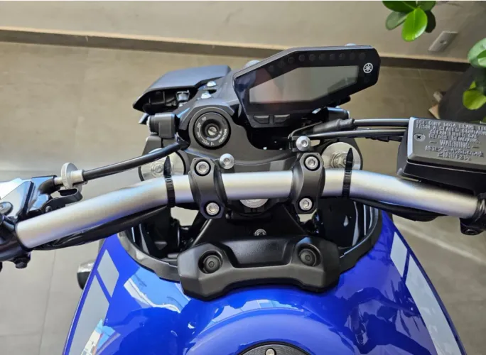 MT 09