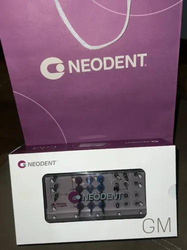 ? VENDA - KIT COMPLETO NEODENT GM EASYGUIDE ESTREITO/REGULAR (REF. 110.341)  Kit novo