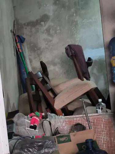 Mesa com oito cadeiras 2 m de vidro grosso por 1