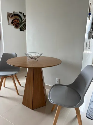 Conjunto de mesa + cadeiras