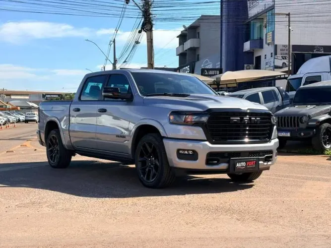 Ram 1500 Laram. Night ED. Bi-TB 3.0 4X4 Aut. 2025